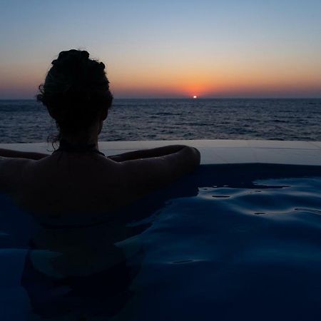 منزل الضيف Kouniadi  في Ikarian Endless Blue المظهر الخارجي الصورة